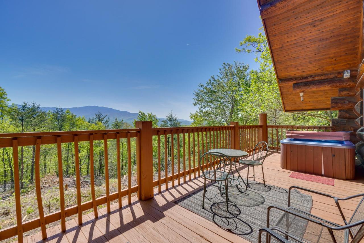 Smoky Mountain Vacation Rental Cabin With Hot Tub! Gatlinburg Luaran gambar