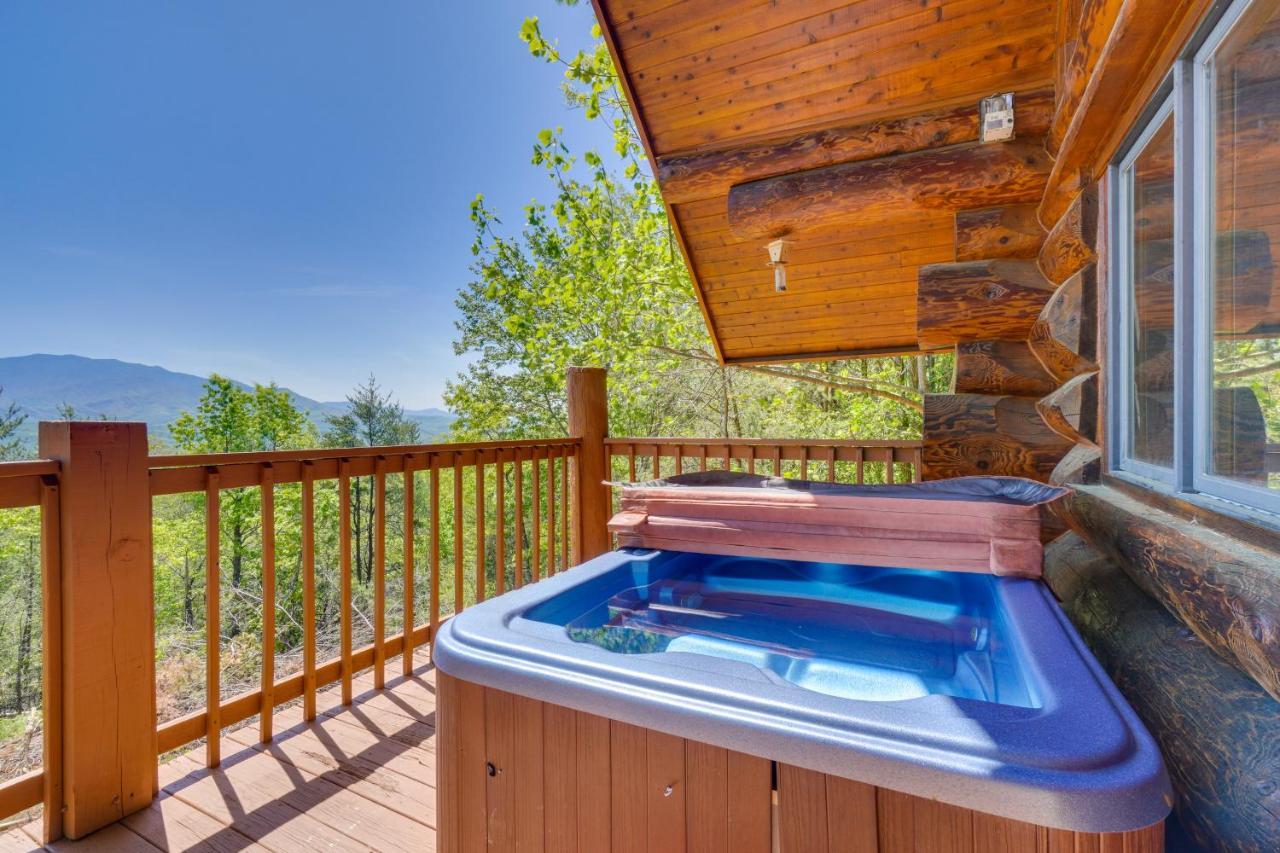 Smoky Mountain Vacation Rental Cabin With Hot Tub! Gatlinburg Luaran gambar